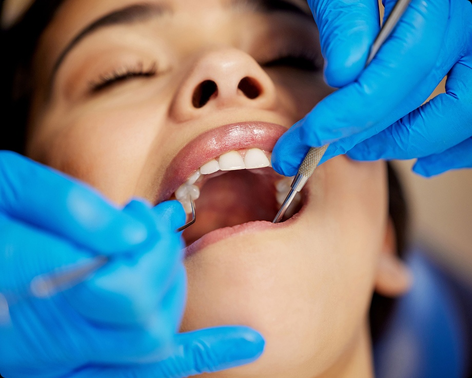 Young girl treatment dental clinic