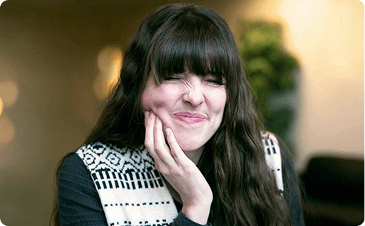 Woman tooth pain picture